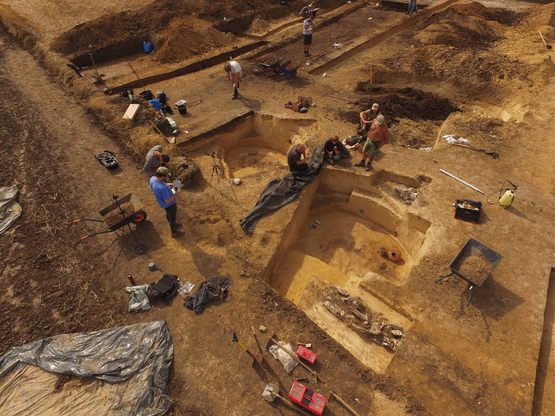 Археологи проводят раскопки комплекса около трех лет, но предстоит еще много работы. Предоставлено: Я. Булас и М. Пшибила.