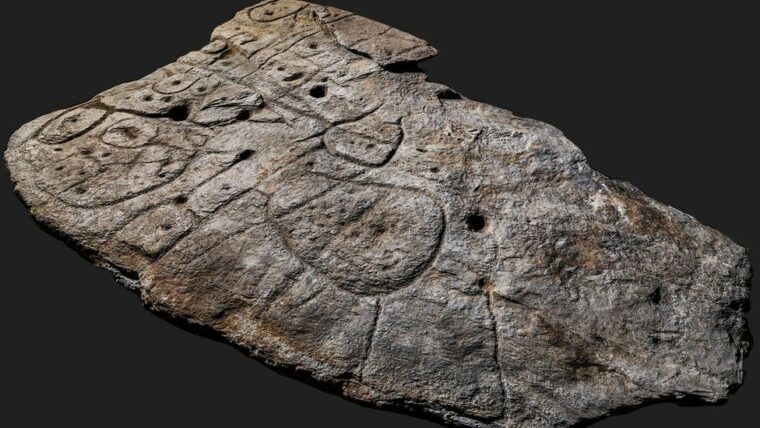Каменная плита возрастом 3500 лет - самая старая карта Европы.