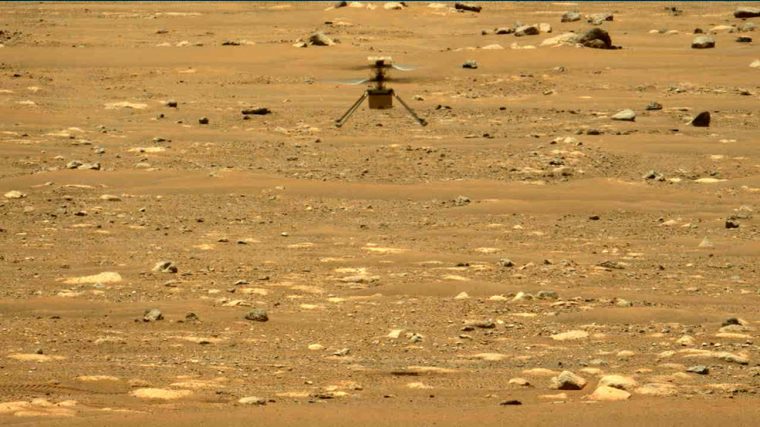 Вертолет НАСА на Марсе достиг вехи второго исторического полета