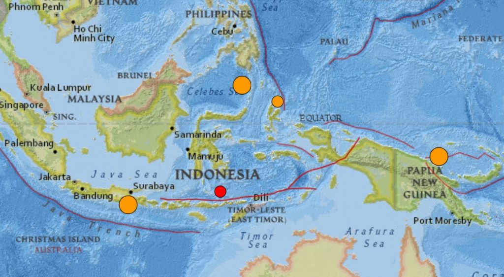 3 сильных землетрясения произошли в Индонезии, PNG и Филиппинах в течение 5 часов 10 апреля 2021 года, 3 сильных землетрясения произошли в Индонезии, PNG и Филиппинах в течение 5 часов на карте 10 апреля 2021 года, 3 сильных землетрясения произошли в Индонезии, PNG и Филиппинах в течение 5 часов 10 апреля 2021 года видео, фото