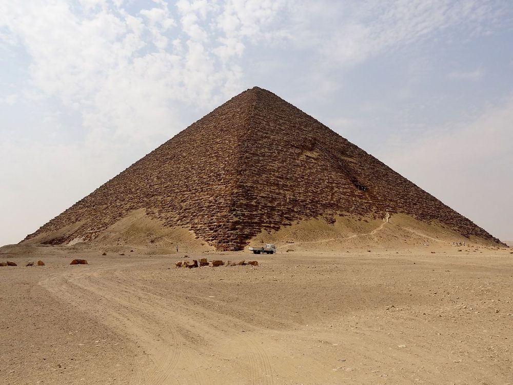 Красная пирамида Снеферу. Предоставлено: Wikimedia Commons.