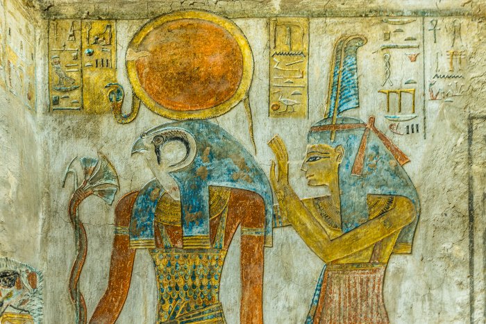 Египетский бог Ра с Маат