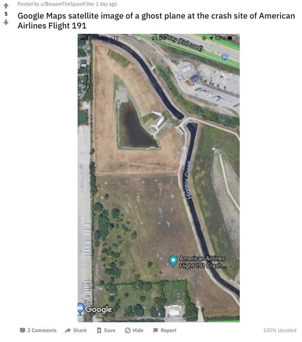 Жуткий пассажирский самолет можно увидеть рядом с местом крушения рейса 191 American Airlines в Дес-Плейнсе, штат Иллинойс.