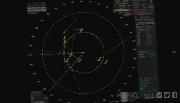 Новые кадры с радара показали, что НЛО заполонили USS Omaha
