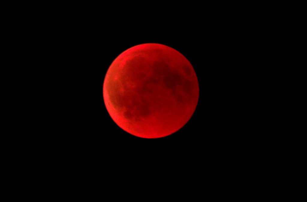 кроваво-красная луна 26 мая 2021 года, лунное затмение 26 мая 2021 года, лунное затмение 26 мая карта 2021 года, лунное затмение 26 мая 2021 года карта видимости, лунное затмение мая 2021 года, лунное затмение 26 мая 2021 года.