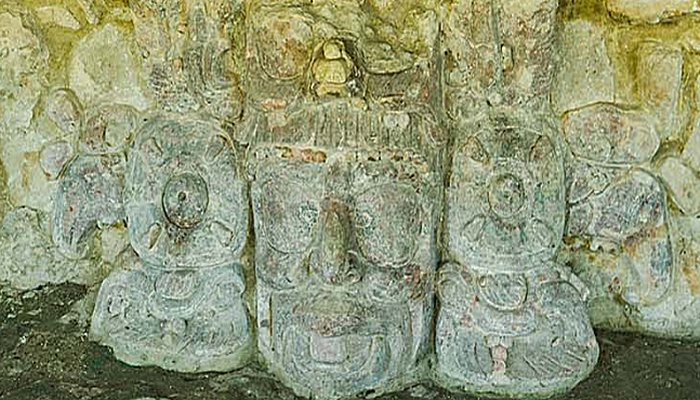 Храм масок в Эдзне