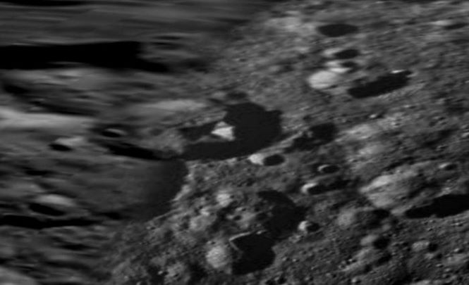 В кратере на Церере заметили звездолет