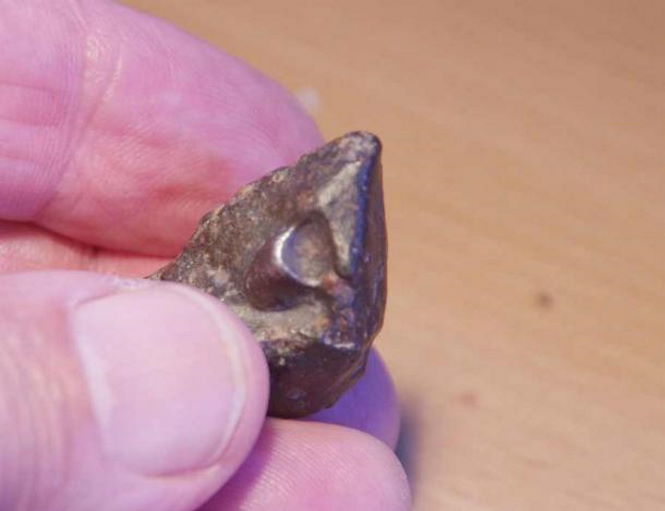 Найден метеорит с фрагментом древнего космического корабля.
