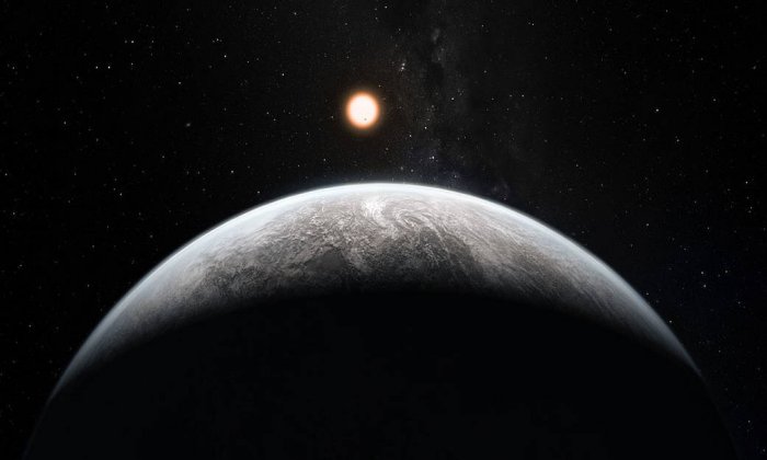 По слепку художника изображена экзопланета, вращающаяся вокруг звезды, похожей на Солнце. Предоставлено: ESO / M. Корнмессер