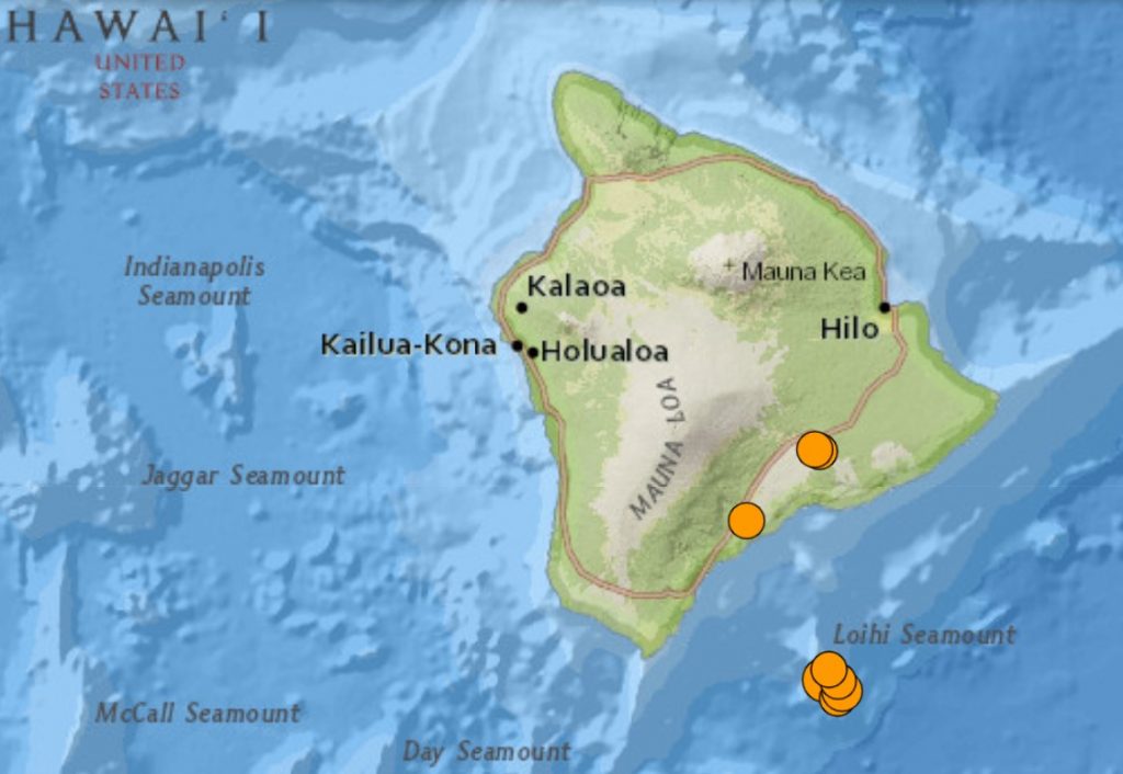 землетрясение рой погремушки подводный вулкан Loihi seamont на Гавайях