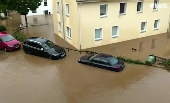 Число погибших в наводнениях в Германии возросло до 58 человек