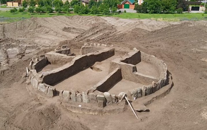 Древние секреты украинского Стоунхенджа, который старше пирамид Египта в Гизе