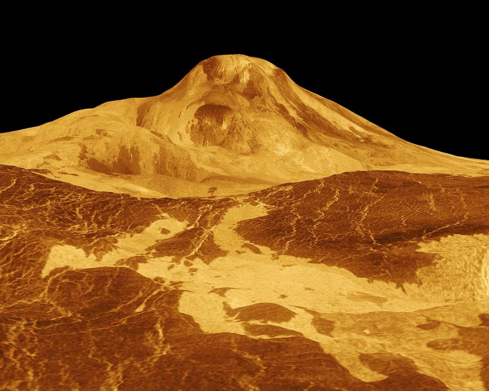 Вулкан Маат Монс на Венере изображен здесь на виде художника в перспективе поверхности Венеры с умноженным вертикальным масштабом. Изображение основано на радиолокационных изображениях космического корабля Magellan. Предоставлено: Лаборатория реактивного движения-Калтех / НАСА.