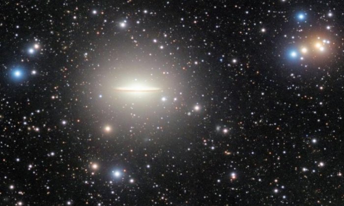 Шляпа Галактика (M104). Предоставлено: Мануэль Хименес / Джузеппе Донатьелло.