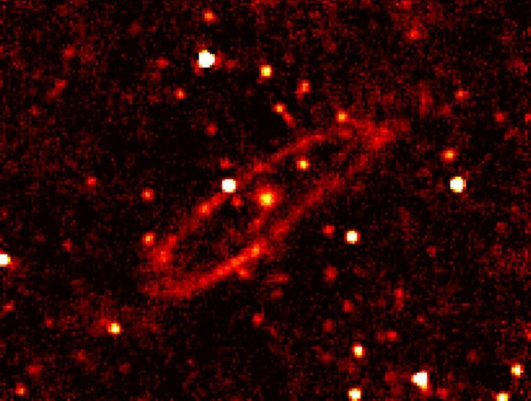 Самое подробное радиоизображение галактики Андромеды показывает потрясающие особенности 