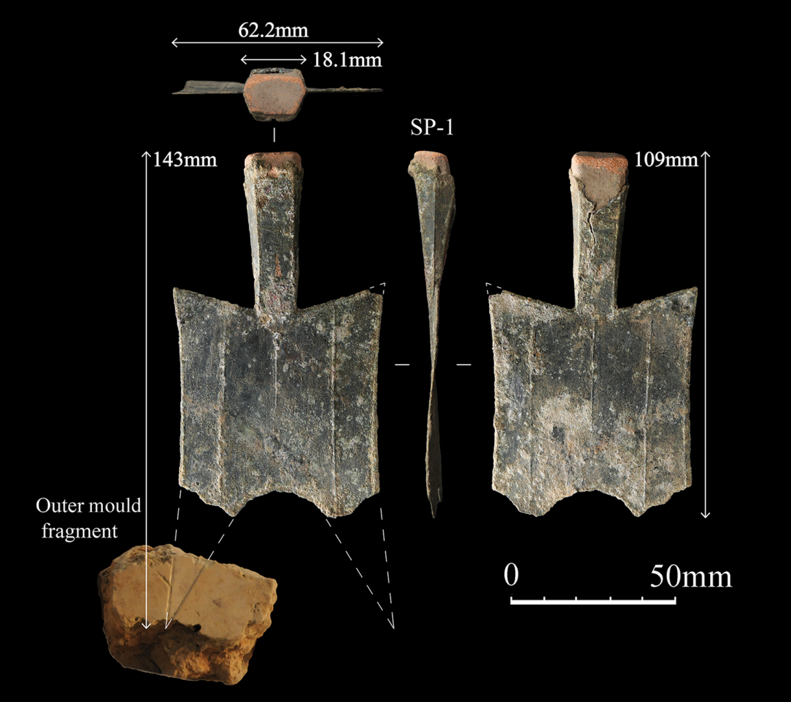 Монета лопата СП-1 и ее реконструкция. Предоставлено: Хао Чжао и др. / Античность, 2021 г.
