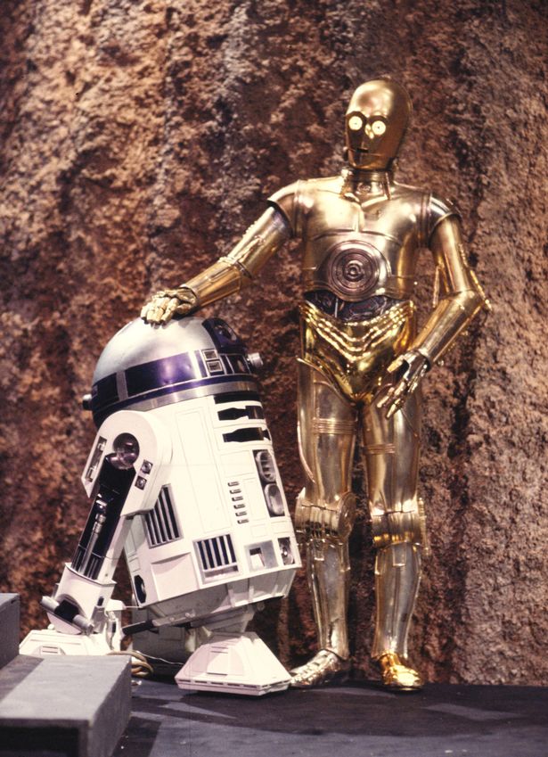 Если бы роботы могли думать самостоятельно, как R2-D2 и C3-PO, сможем ли мы их покупать и продавать?