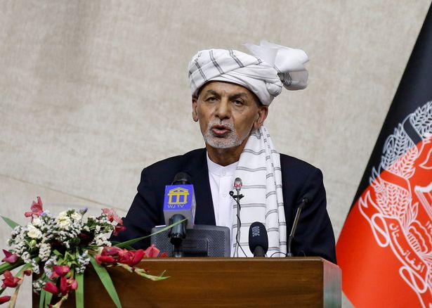 Сообщается, что Ашраф Гани сбежал с сумками, содержащими 169 миллионов долларов США, когда Кабул упал.