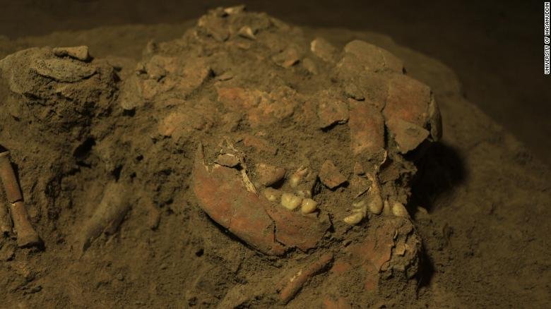 Загадочные тоалицы - останки неизвестных людей, живших 8000 лет назад, обнаруженные в пещере Лианг Паннинге 