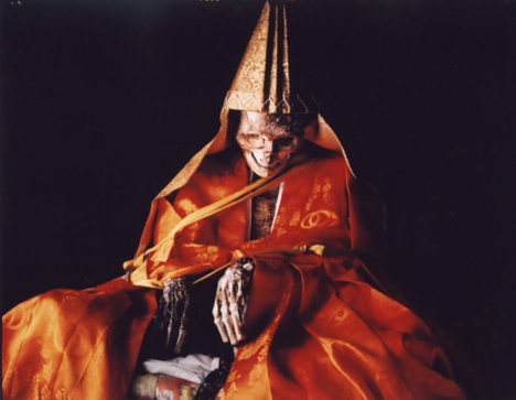 Исследование показало, что тела тибетских буддийских монахов очень медленно разлагаются после смерти