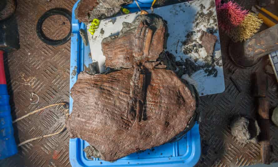 Один из фрагментов корзины, обнаруженной под водой в Гераклионе. Предоставлено: Кристоф Геригк / Франк Годдио / Фонд Hilti.