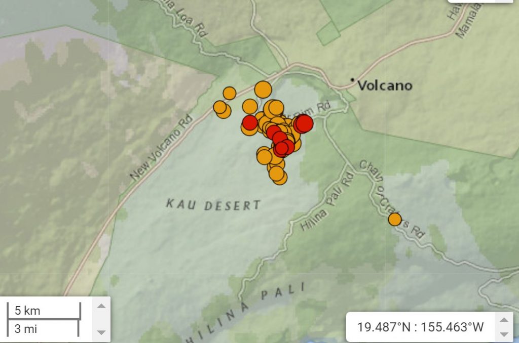 Вулкан Килауэа, землетрясение на вулкане Килауэа, вторжение магмы вулкан Килауэа август 2021 г., рой землетрясений обрушился на вулкан Килауэа
