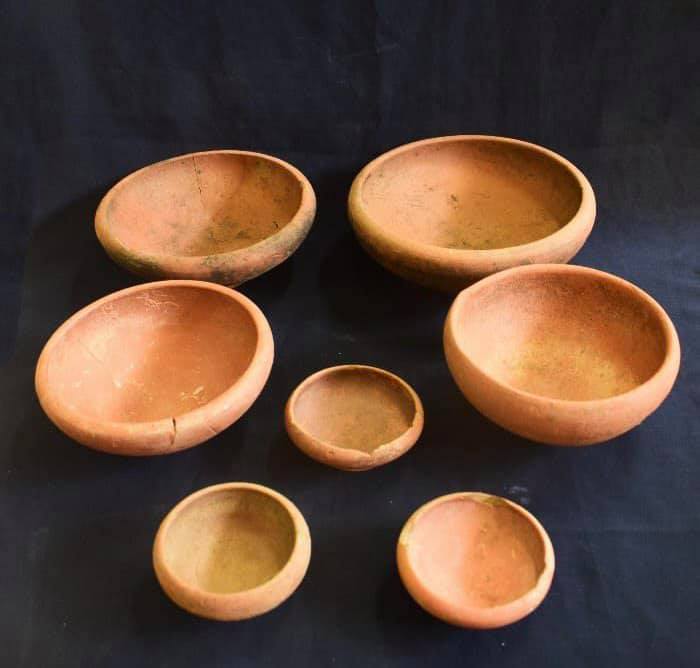 Керамические чаши из древнеегипетского города Буто. Предоставлено: Министерство древностей / Facebook.