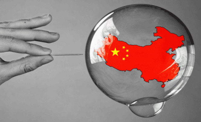 В понедельник, с началом торгов, Китайская экономика может лопнуть, как мыльный пузырь.