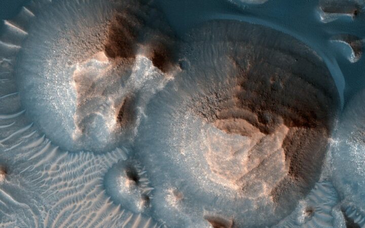 Свидетельства тысяч массивных извержений вулканов на Марсе 