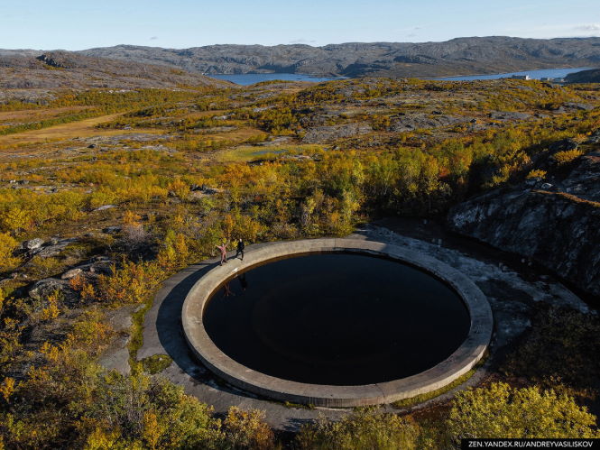 Неподалёку от границы с Норвегией находятся загадочные бетонные круги
