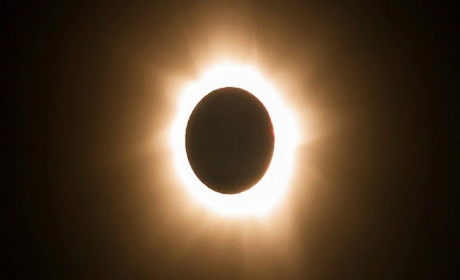 Великое солнечное затмение 2017 года: предсказание о семи годах испытаний для человечества.