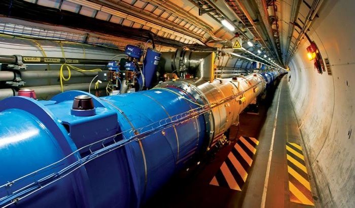 Большой адронный коллайдер - самый большой и мощный ускоритель элементарных частиц в мире. Кредит: ЦЕРН