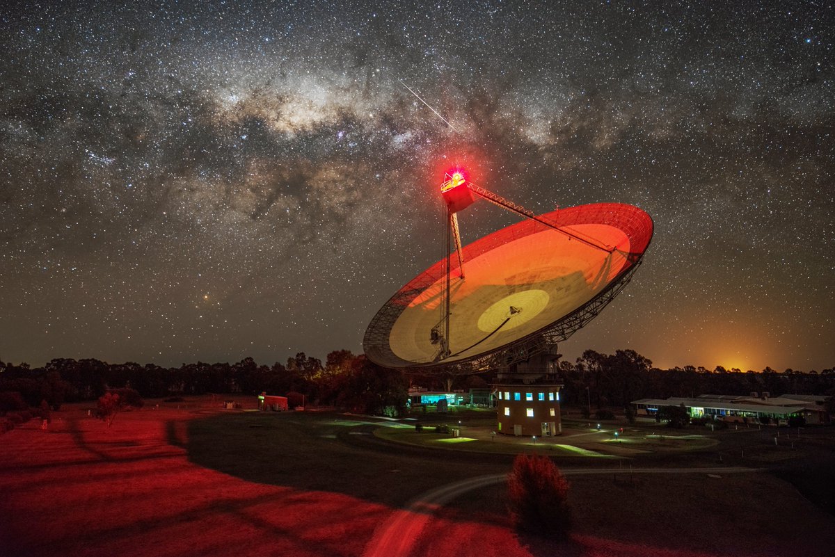 Сигнал от Проксимы Центавра был уловлен радиотелескопом Паркса Мурриянг в Австралии. Кредит: CSIRO / A. Черной