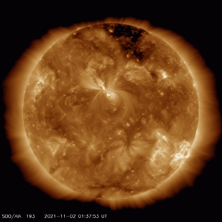 Каннибальский CME исходит от солнца