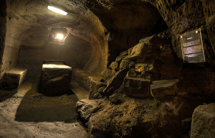 Бухта Гилмертон: таинственная пещерная система до сих пор хранит свои вековые секреты