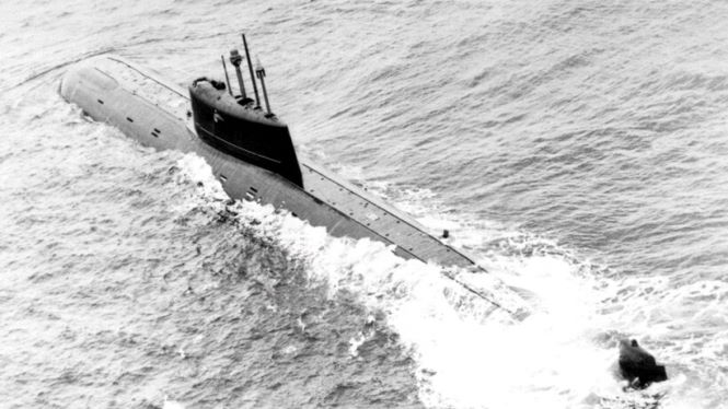 Советская подводная лодка, которая лежит на дне уже более 30 лет