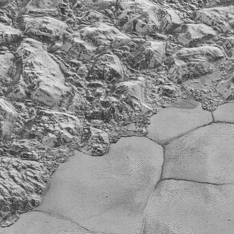 Горы и Спутник-Планиция, самый известный регион в Томбо-Регио в форме сердца Плутона. Предоставлено: НАСА / JHUAPL / SwRI.