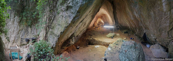 В европейской пещере обнаружено захоронение украшенного младенческой девочки возрастом 10000 лет