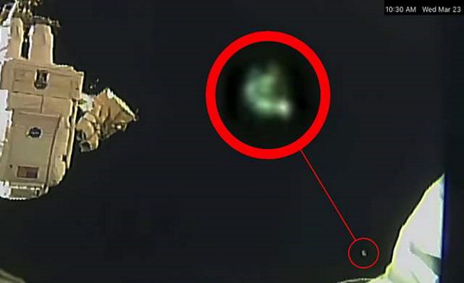 Неизвестный объект замечен около МКС во время «космической прогулки» астронавтов