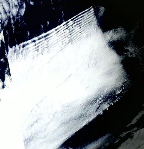 Спутниковые снимки НАСА доказывают, что над нашими головами происходит манипуляция с погодой.
