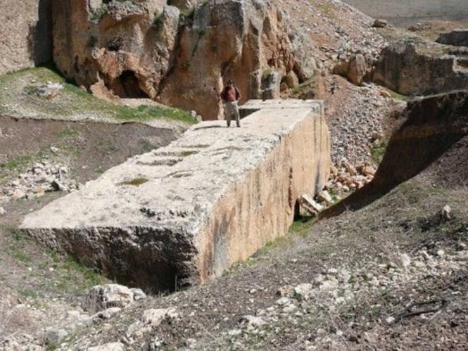 Тайна огромных подземных комплексов, созданных людьми миллионы лет назад