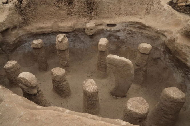 Карахан-тепе - древнейший памятник человечества, но для человечества ли?
