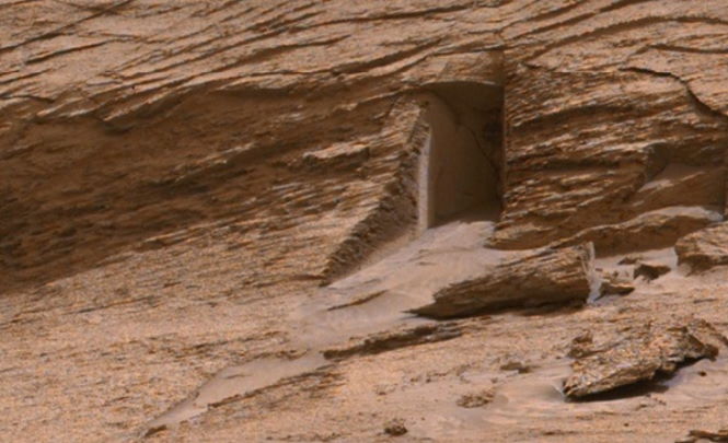 На Марсе уже была найдена инопланетная жизнь, но люди к такой информации еще не готовы, - заявил ученый НАСА