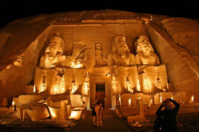 Зловещие тайны Египта. Несметные сокровища звездной принцессы