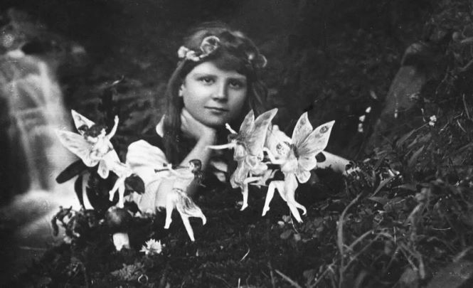 Загадка фотографий девочек и фей начала XX века