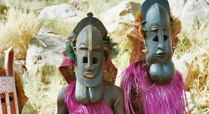 Контакты африканского племени Догонов с пришельцами