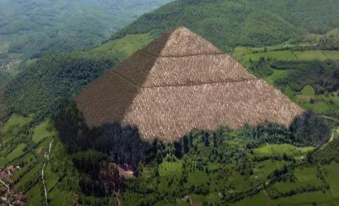 В Европе обнаружена Пирамида. Но правительство остановило ее исследование.