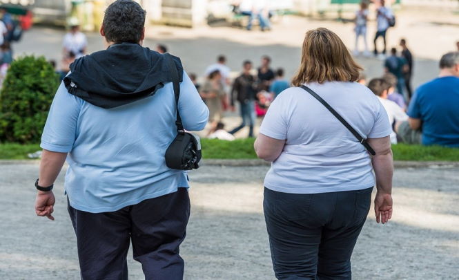 Эксперт объяснила, почему после 40 лет люди быстрее набирают вес