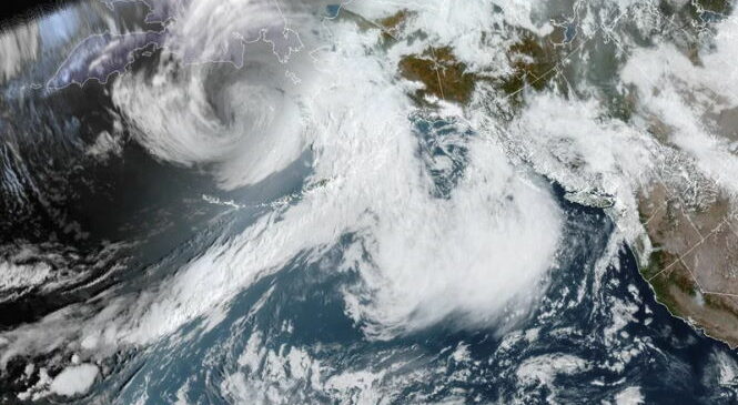 Шторм «исторической силы» обрушит на Аляску волны высотой до 16 метров