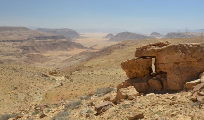 Загадочная великая древняя "Стена Шебиба" в Иордании